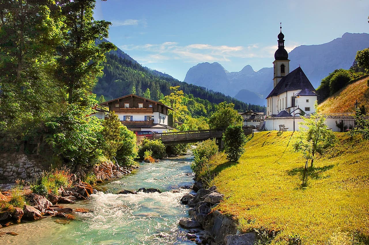 Bitte mit Bergblick – Ferienwohnungen im Berchtesgadener Land