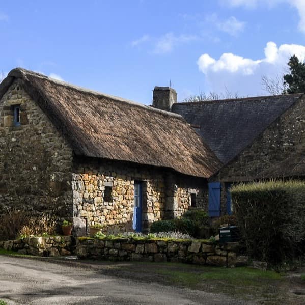 Ferienhaus aus Stein in der Bretagne auf dem Land