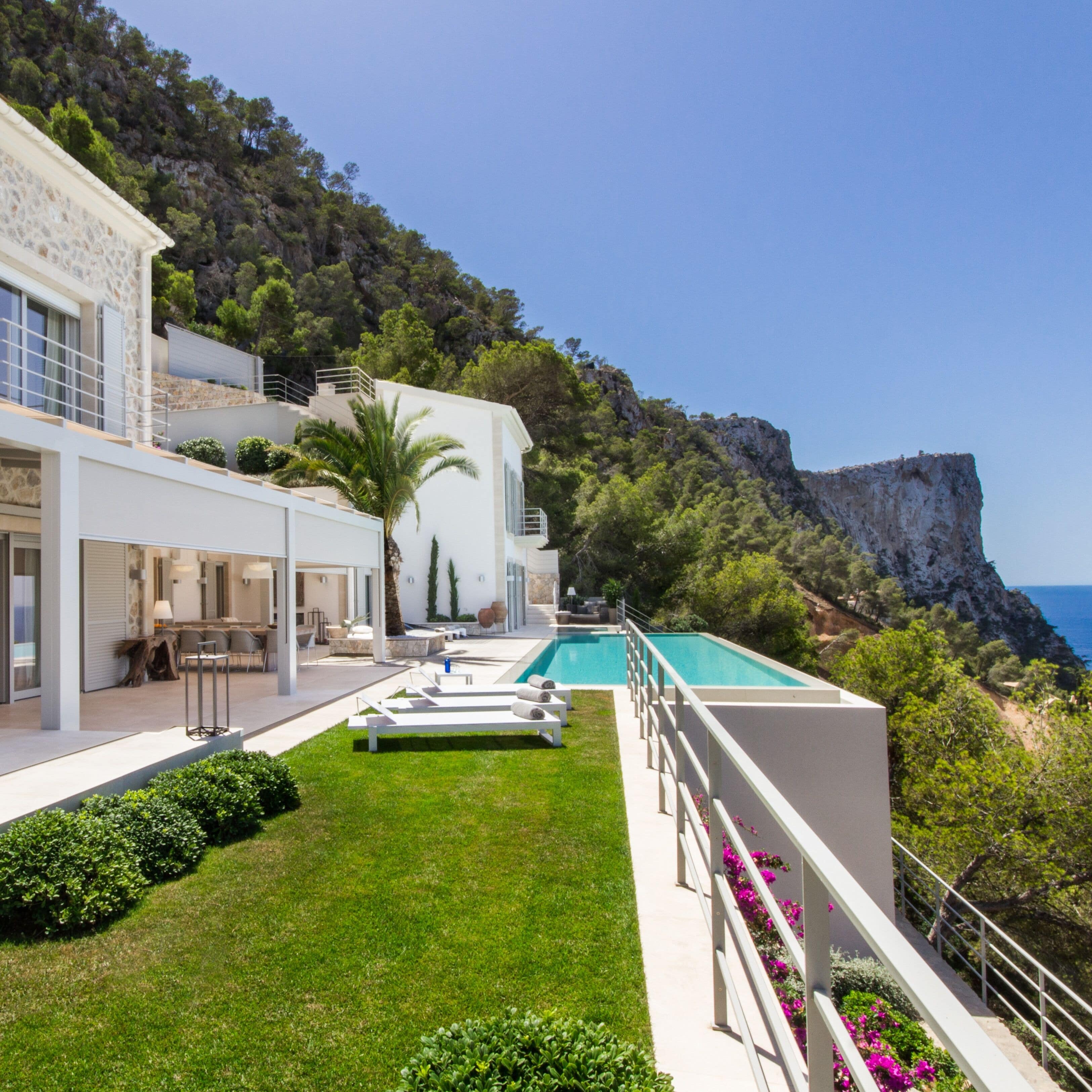 Luxuriöses Ferienhaus auf Mallorca mit Garten, Pool und Meerblick