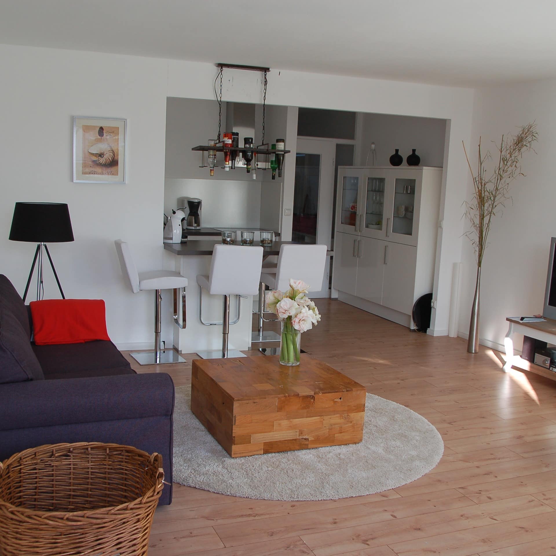 Wohnzimmer einer modernen Ferienwohnung in Timmendorfer Strand